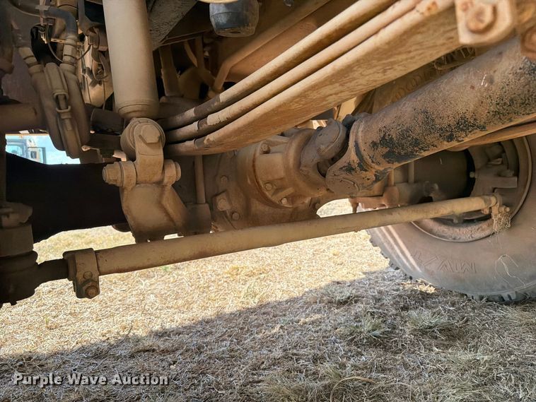 image for item FN3653 1994 Stewart & Stevenson flatbed truck