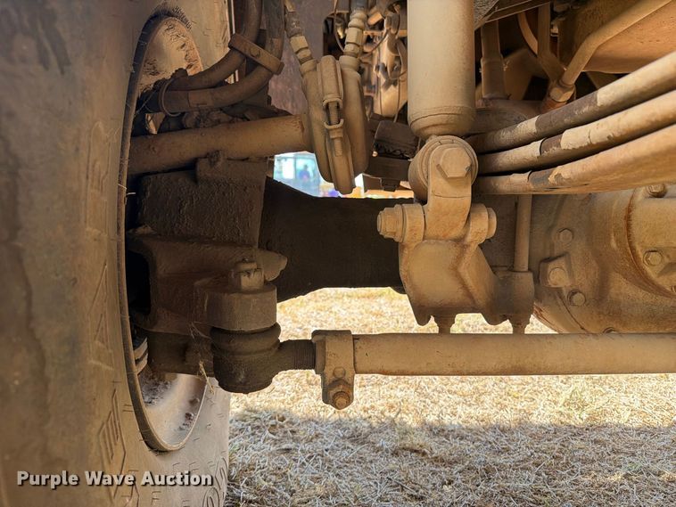 image for item FN3653 1994 Stewart & Stevenson flatbed truck