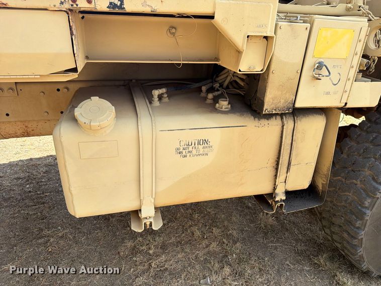 image for item FN3653 1994 Stewart & Stevenson flatbed truck