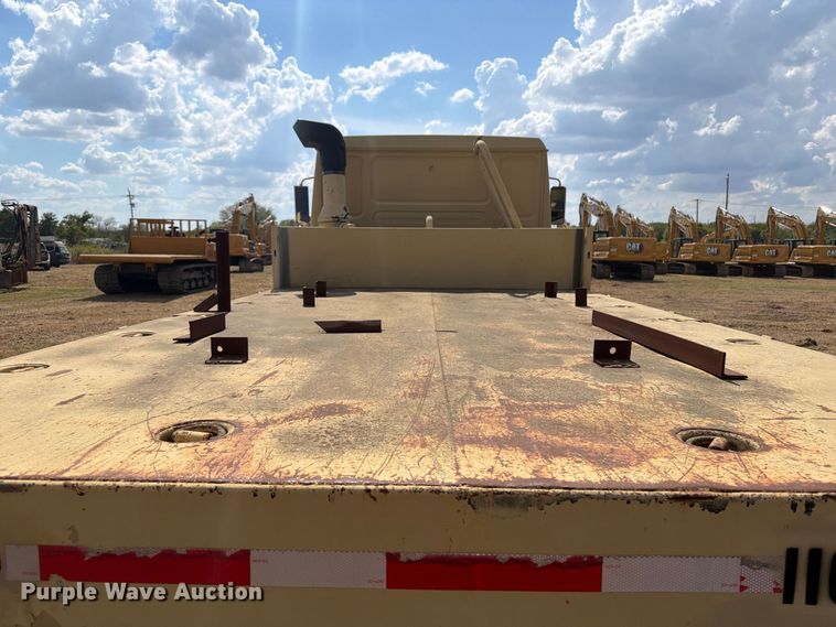 image for item FN3653 1994 Stewart & Stevenson flatbed truck