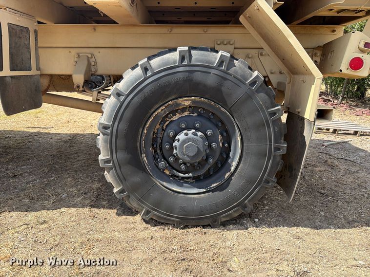 image for item FN3653 1994 Stewart & Stevenson flatbed truck