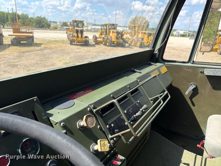 image for item FN3654 1996 Stewart & Stevenson flatbed truck