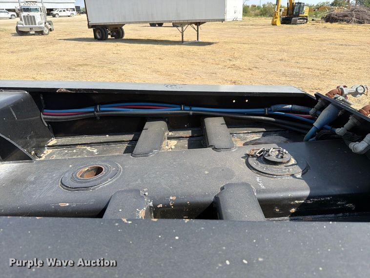 image for item FN3656 2018 Load King 554/5 SSSF 65 ton quad-axle lowboy trailer