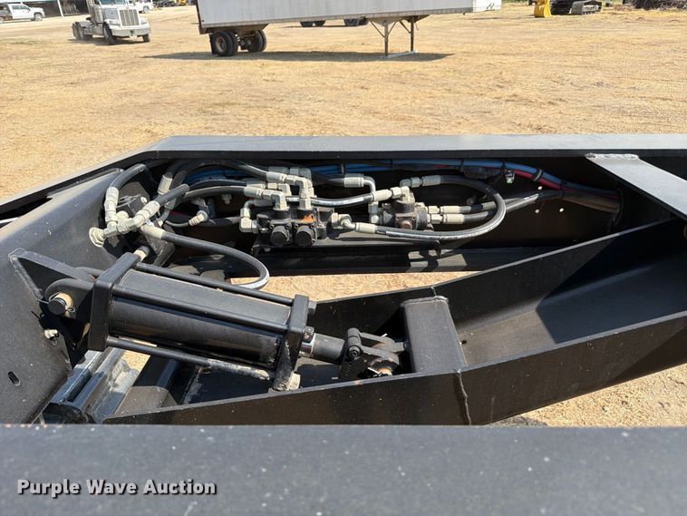 image for item FN3656 2018 Load King 554/5 SSSF 65 ton quad-axle lowboy trailer