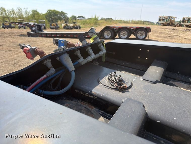 image for item FN3656 2018 Load King 554/5 SSSF 65 ton quad-axle lowboy trailer