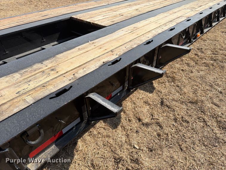 image for item FN3656 2018 Load King 554/5 SSSF 65 ton quad-axle lowboy trailer