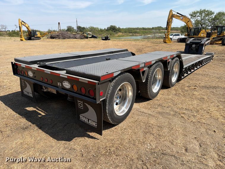 image for item FN3659 2005 Trail King TK110HDG lowboy equipment trailer