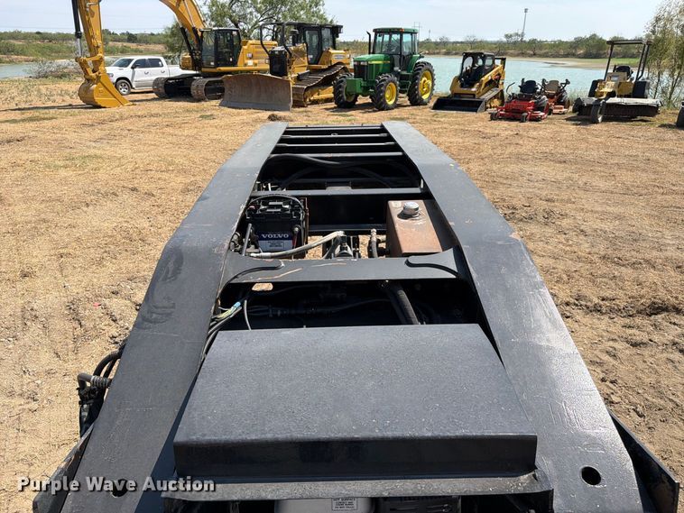 image for item FN3659 2005 Trail King TK110HDG lowboy equipment trailer