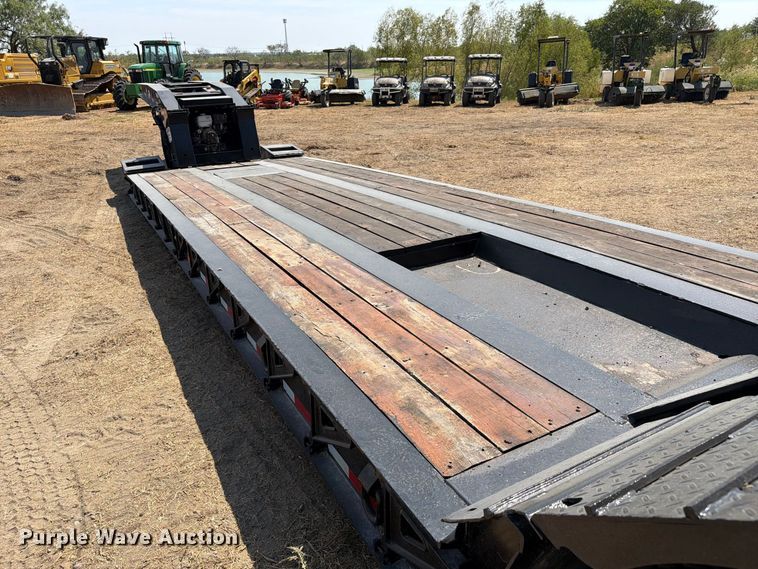 image for item FN3659 2005 Trail King TK110HDG lowboy equipment trailer