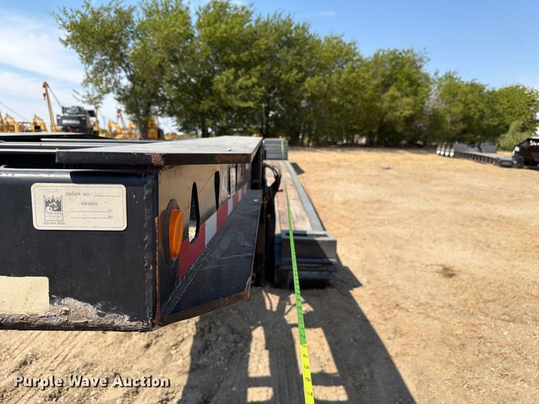image for item FN3659 2005 Trail King TK110HDG lowboy equipment trailer