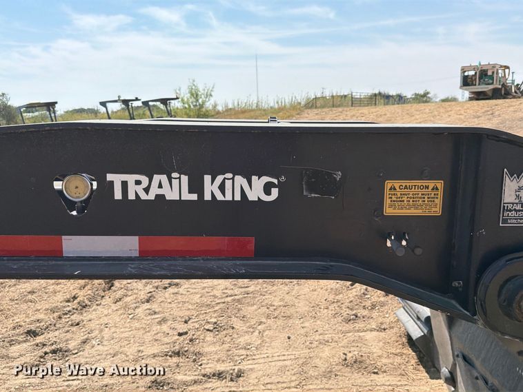 image for item FN3659 2005 Trail King TK110HDG lowboy equipment trailer