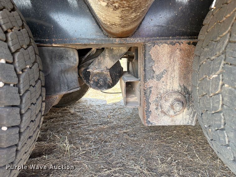 image for item FN3659 2005 Trail King TK110HDG lowboy equipment trailer