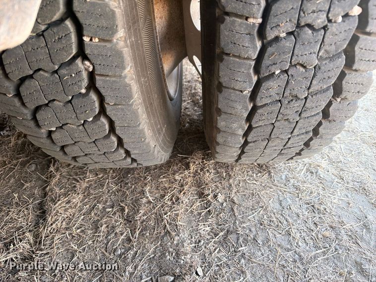image for item FN3659 2005 Trail King TK110HDG lowboy equipment trailer