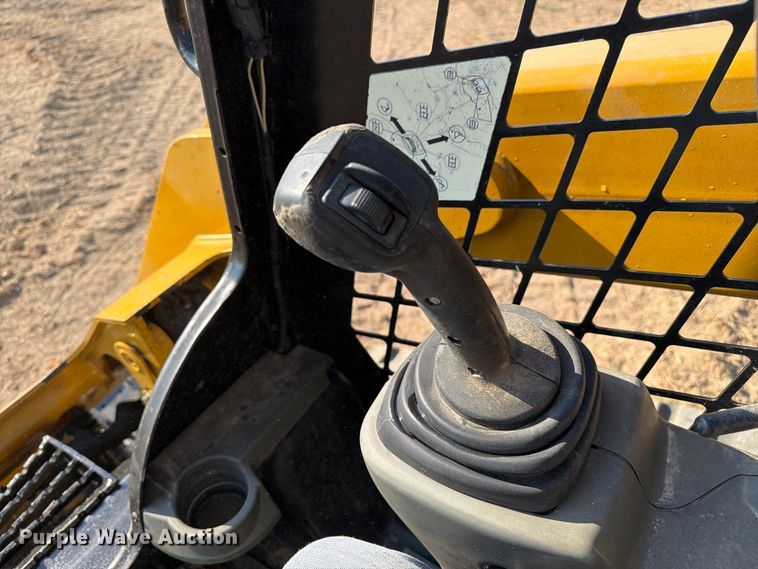 image for item FN3664 2016 Caterpillar 259D tracked skid steer loader