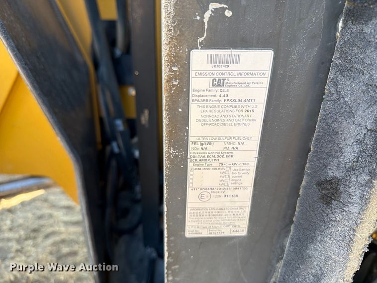 2016 Caterpillar TL1055D