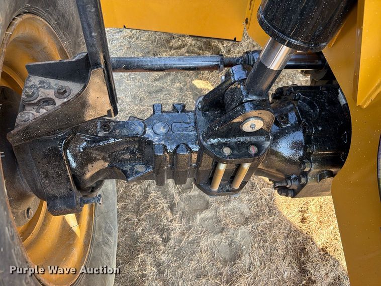 2016 Caterpillar TL1055D