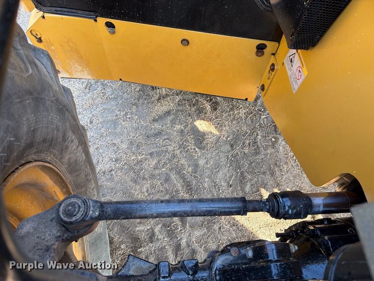 2016 Caterpillar TL1055D
