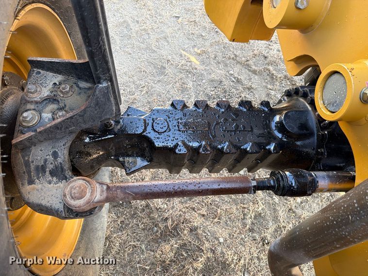 2016 Caterpillar TL1055D