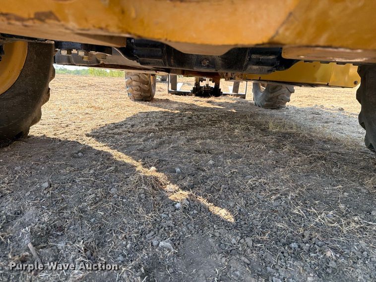 2016 Caterpillar TL1055D