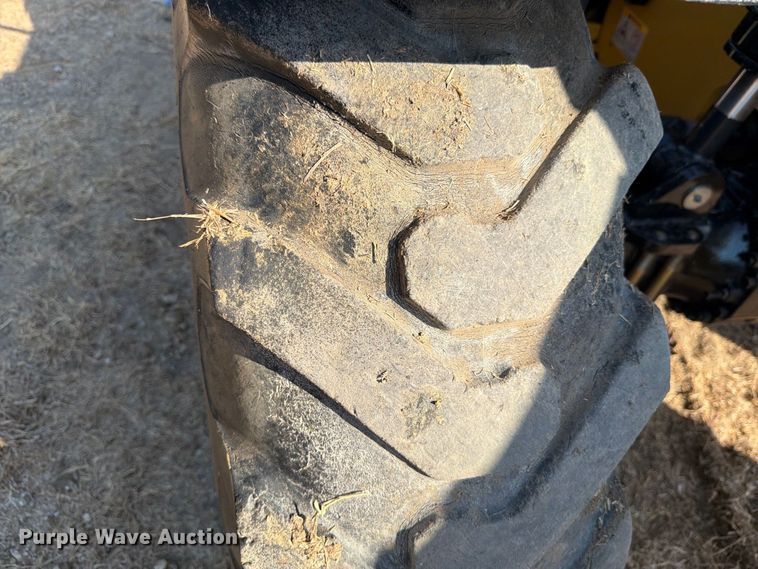 2016 Caterpillar TL1055D