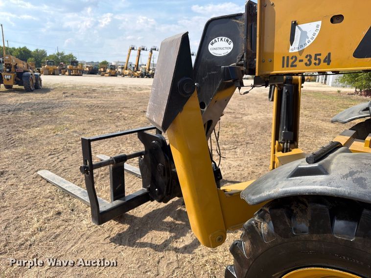 2012 Caterpillar TL943C