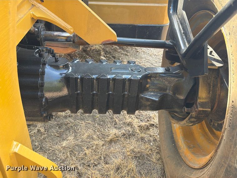 2012 Caterpillar TL943C