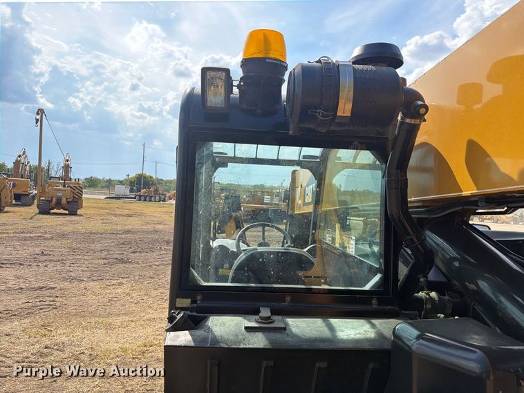 2012 Caterpillar TL943C