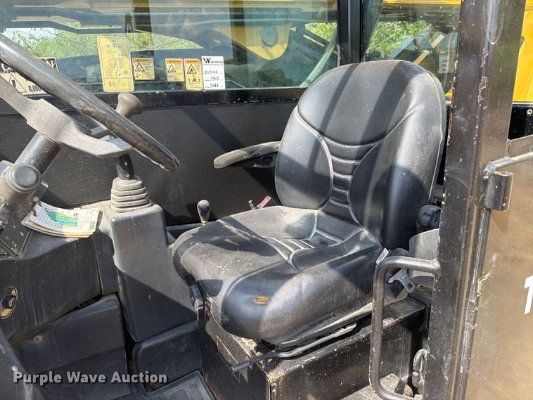 2012 Caterpillar TL943C