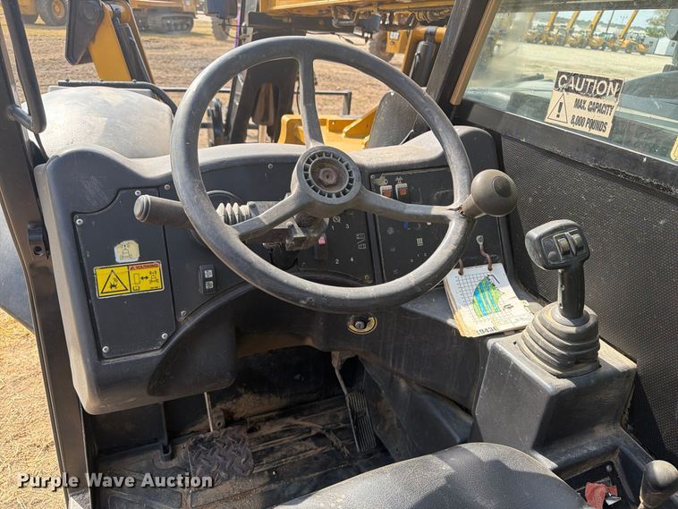 2012 Caterpillar TL943C