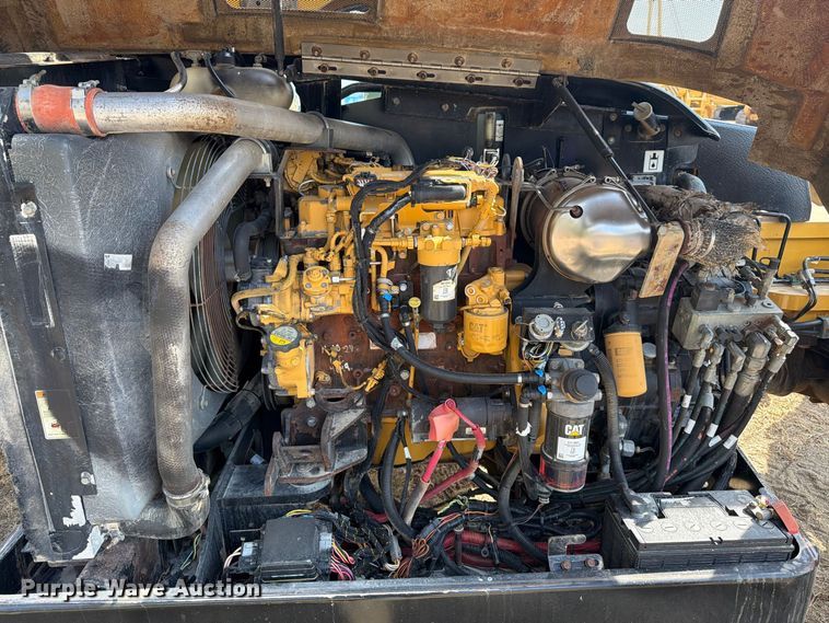 2012 Caterpillar TL943C