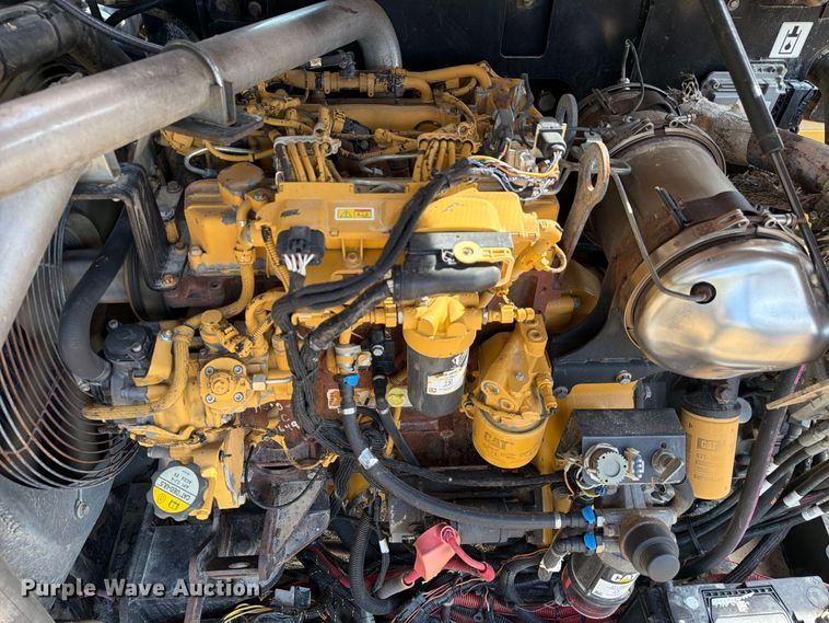 2012 Caterpillar TL943C