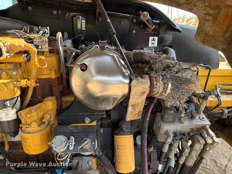 2012 Caterpillar TL943C