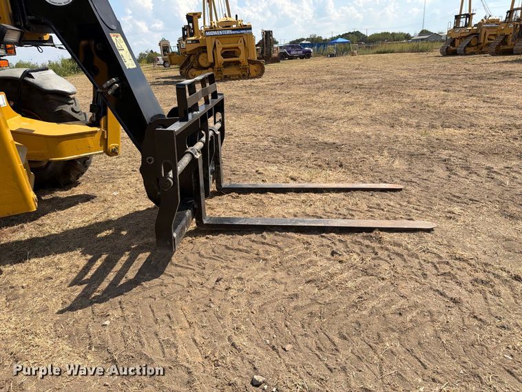 2014 Caterpillar TL943C