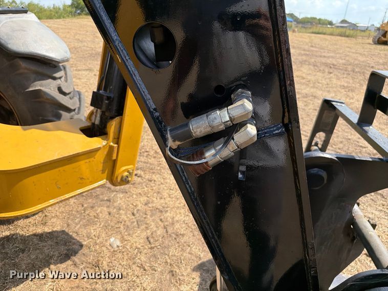 2014 Caterpillar TL943C