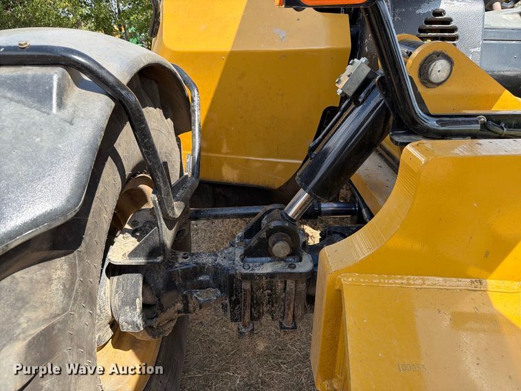 2014 Caterpillar TL943C