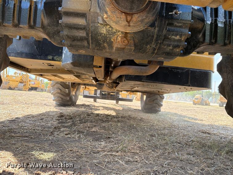 2014 Caterpillar TL943C