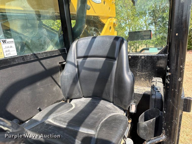 2014 Caterpillar TL943C