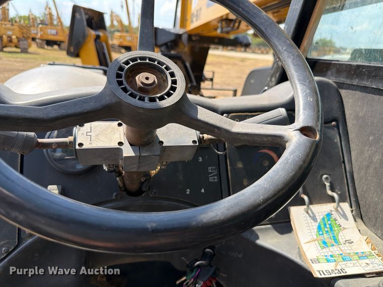 2014 Caterpillar TL943C