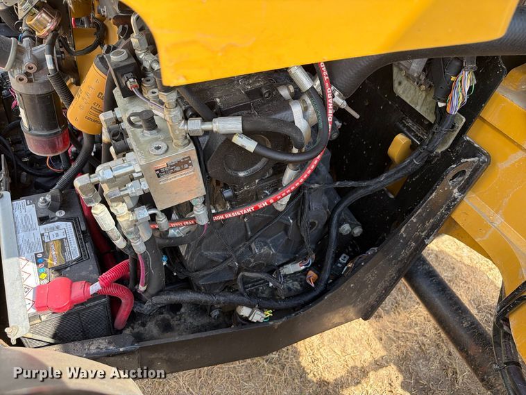 2014 Caterpillar TL943C