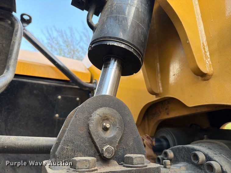 2012 Caterpillar TH514