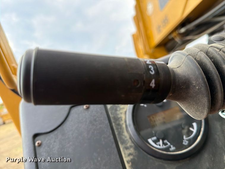 2008 Caterpillar TL1055