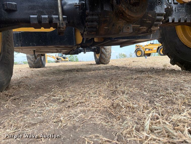 image for item FN3673 2013 Caterpillar TL1055C telehandler
