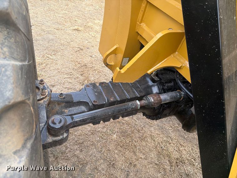 image for item FN3673 2013 Caterpillar TL1055C telehandler