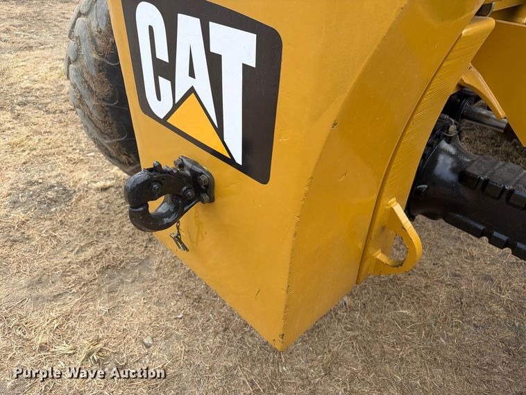 image for item FN3673 2013 Caterpillar TL1055C telehandler