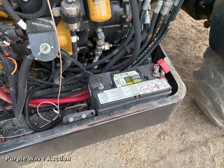 image for item FN3673 2013 Caterpillar TL1055C telehandler