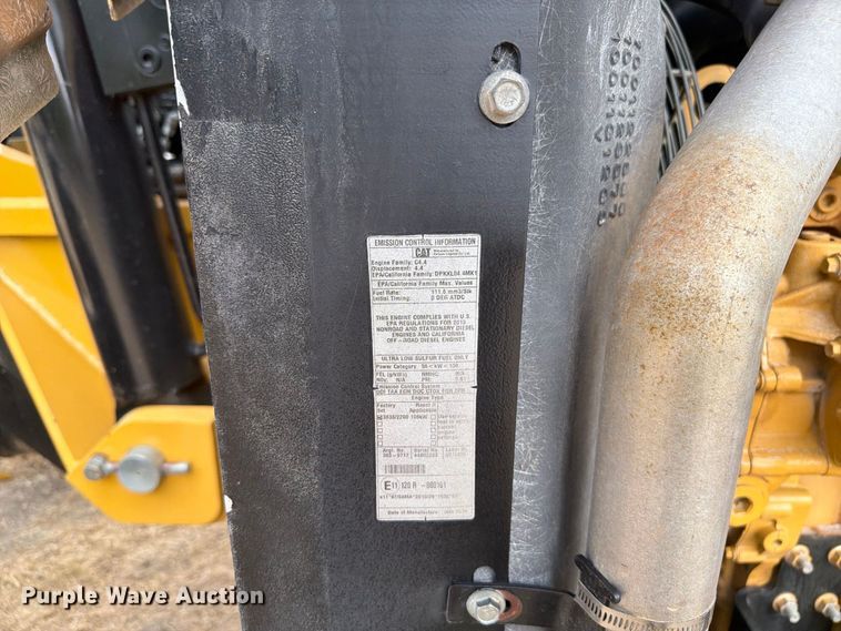 image for item FN3673 2013 Caterpillar TL1055C telehandler