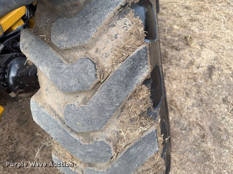 image for item FN3673 2013 Caterpillar TL1055C telehandler