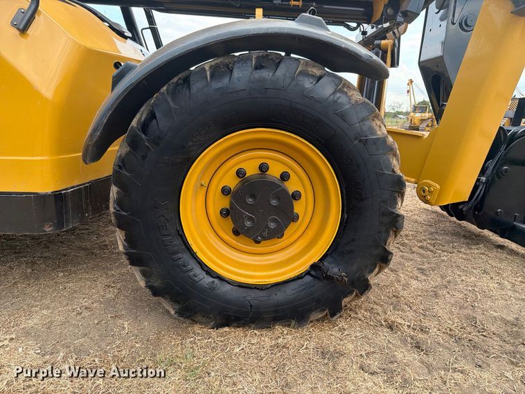 image for item FN3673 2013 Caterpillar TL1055C telehandler