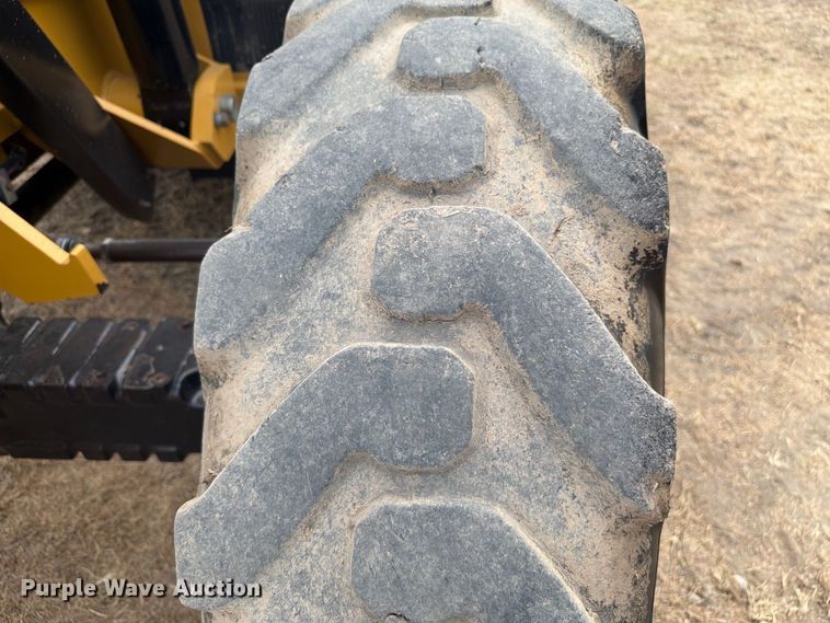 image for item FN3673 2013 Caterpillar TL1055C telehandler