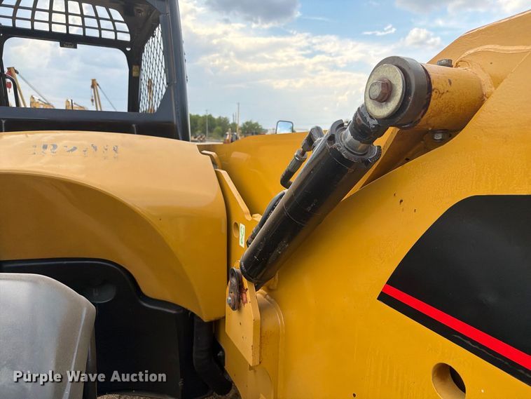 2004 Caterpillar TH350B